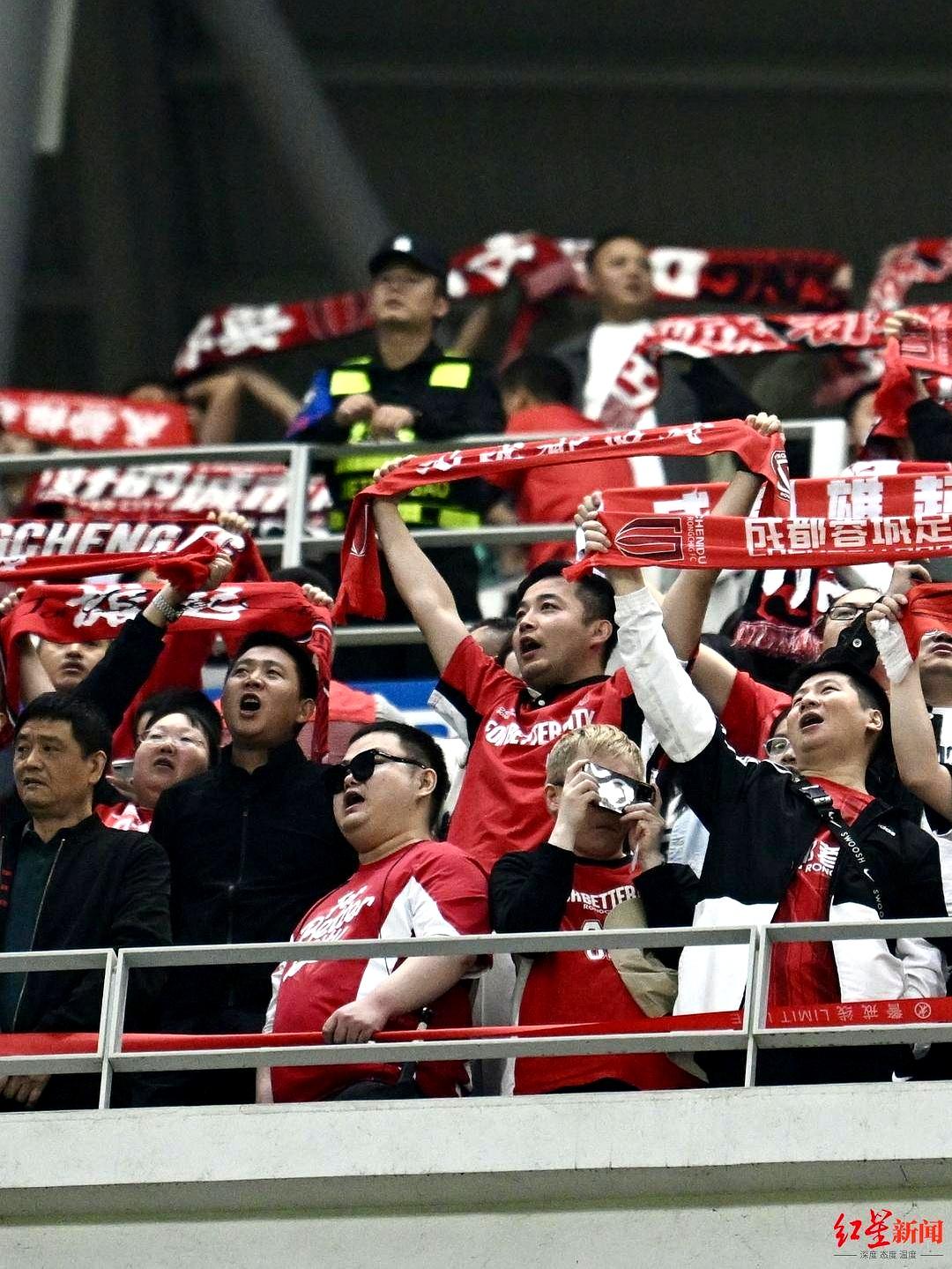 国际比赛日突围战来临,成都蓉城围绕NBA季后赛再遭质疑,更衣室稳定,更衣室氛围转暖的简单介绍 国际比赛日突围战来临,成都蓉城围绕NBA季后赛再遭质疑,更衣室稳定,更衣室氛围转暖的简单介绍